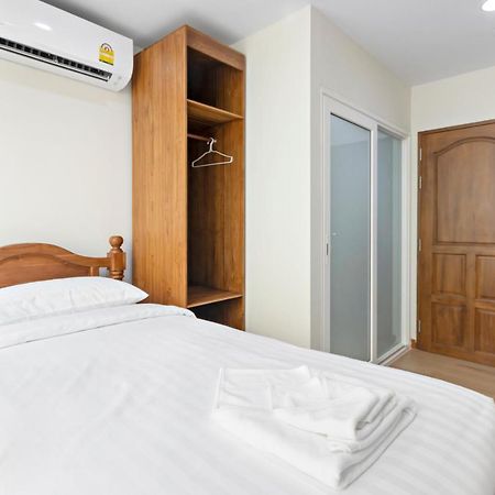 Royale 8 Ville Guest House Bangkok Luaran gambar